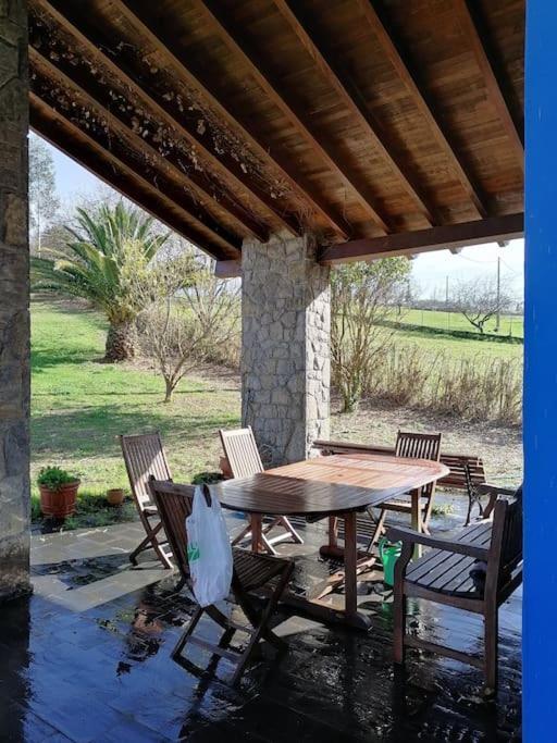 La Casa Azul De Lua Un Lugar Magico Villa Juncedo Exterior photo