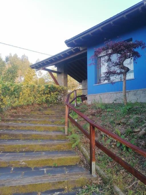 La Casa Azul De Lua Un Lugar Magico Villa Juncedo Exterior photo