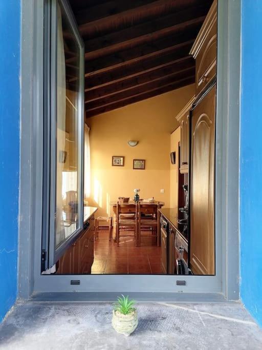 La Casa Azul De Lua Un Lugar Magico Villa Juncedo Exterior photo